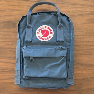 Fjallraven Kånken Navy Backpack